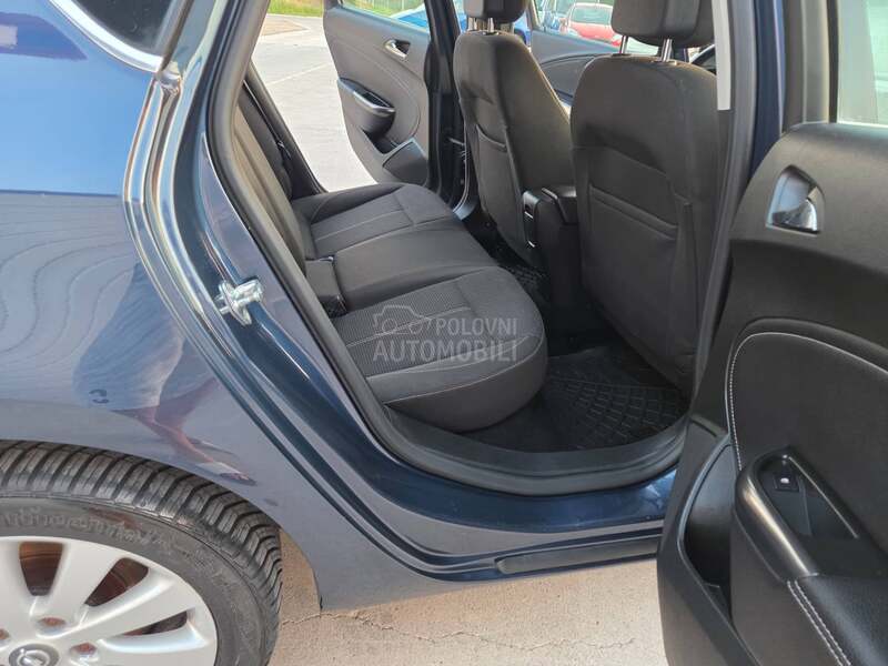 Opel Astra J 1.7CDTi COSMO