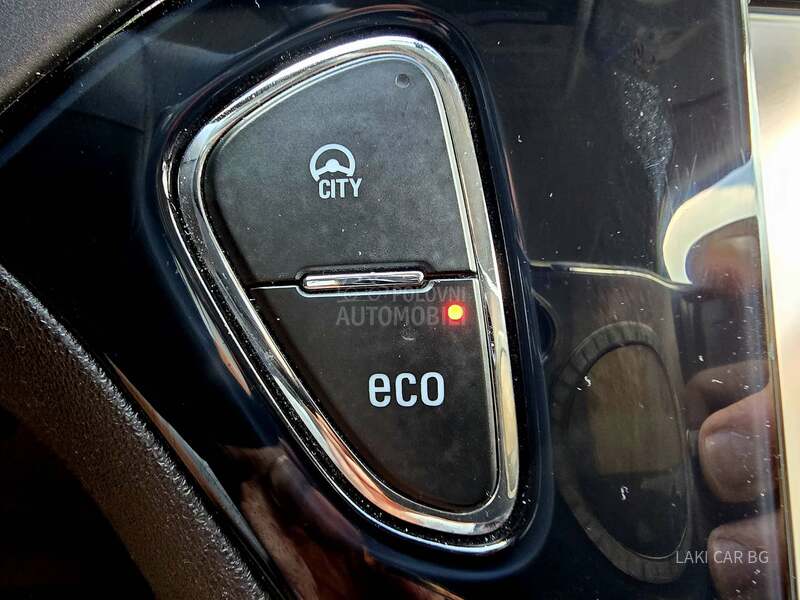 Opel Corsa E 1.0 TB 5 v r a t a