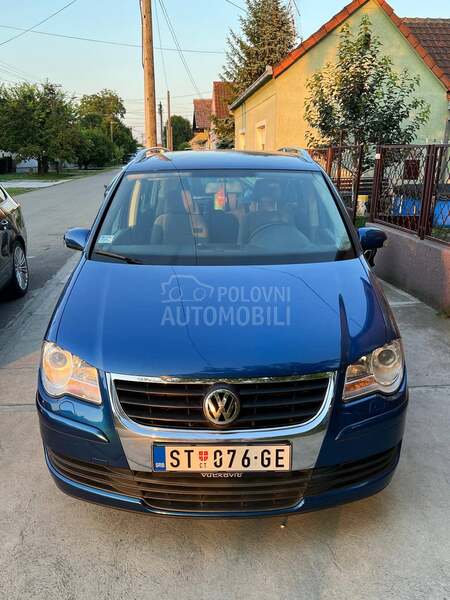 Volkswagen Touran 1.4