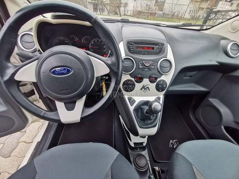 Ford Ka 1.2 PERLA PANO