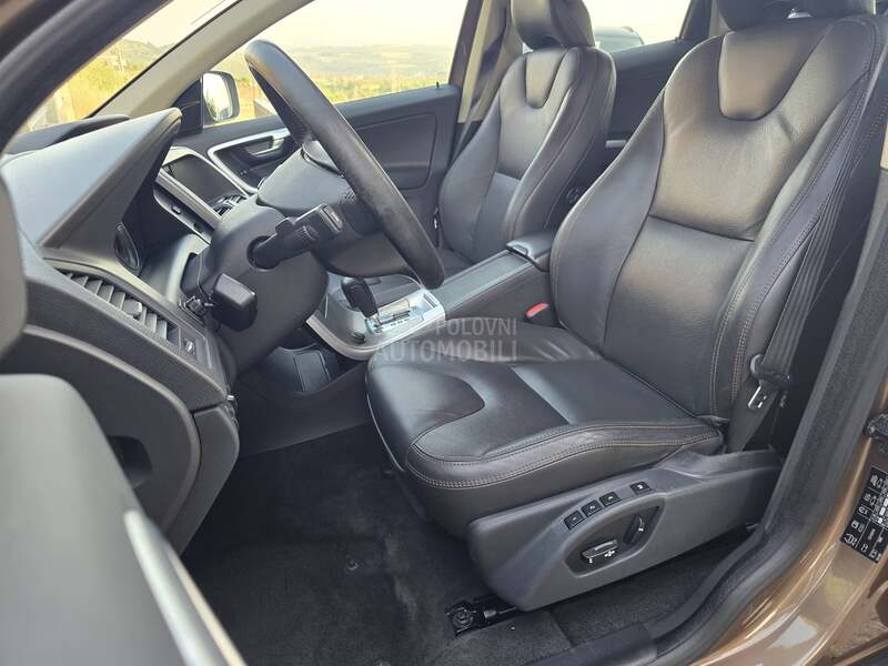 Volvo XC60 D5 AWD CH