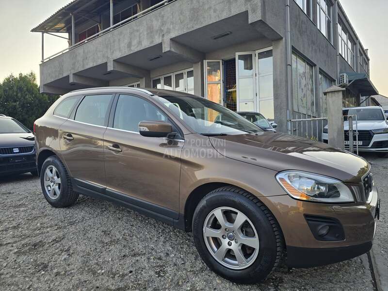 Volvo XC60 D5 AWD CH