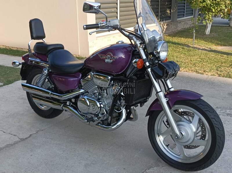 Honda VF 750 C Magna uvoz CH