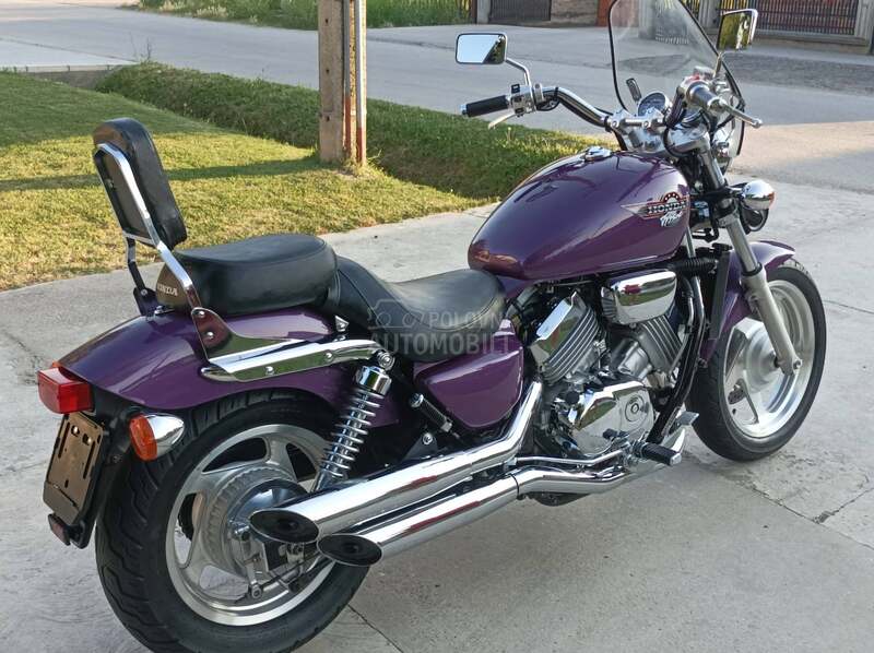Honda VF 750 C Magna uvoz CH