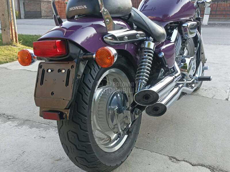 Honda VF 750 C Magna uvoz CH