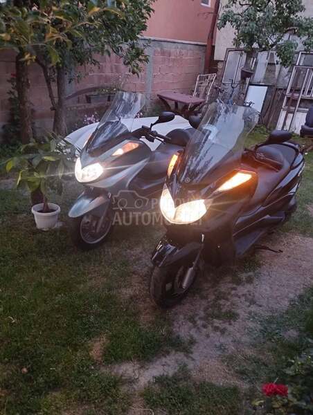 Yamaha Majesty