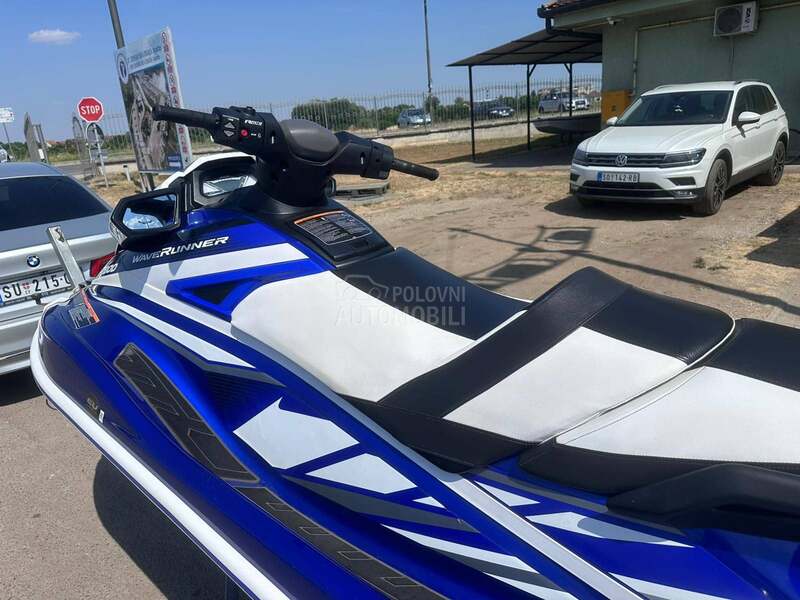 Yamaha GP1800
