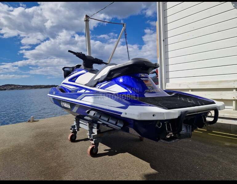 Yamaha GP1800