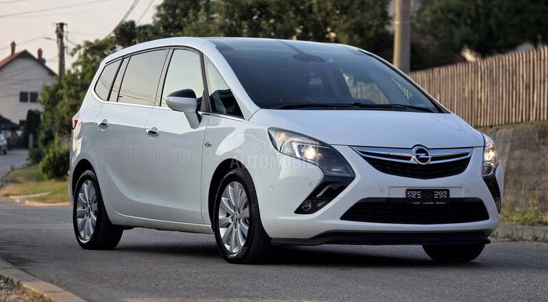 Opel Zafira 1.4, Cosmo, CH