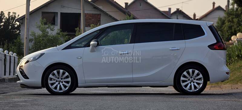 Opel Zafira 1.4, Cosmo, CH