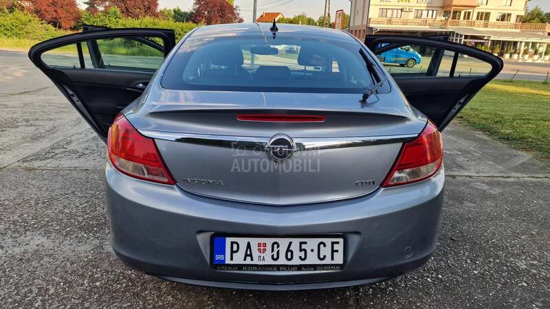 Opel Insignia 2.0. CDTI EDITION