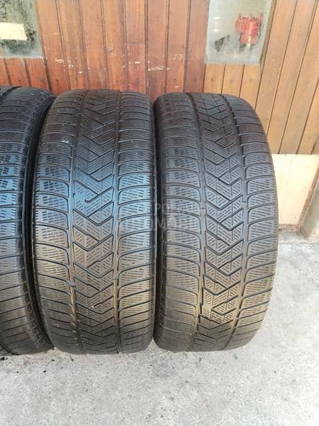 Pirelli 255/55 R20 Zimska