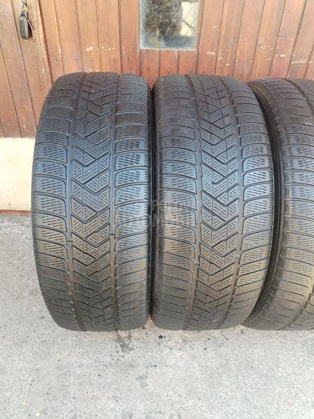 Pirelli 255/55 R20 Zimska