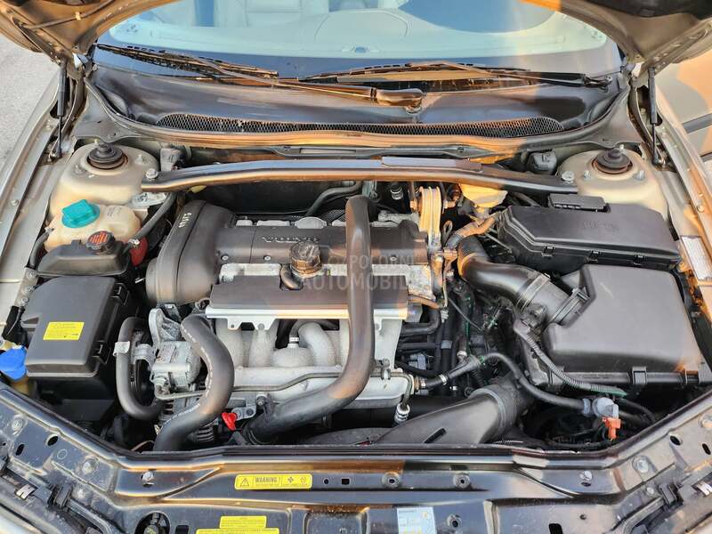 Volvo S60 2.5T 4x4