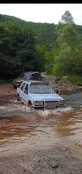 Opel Frontera 