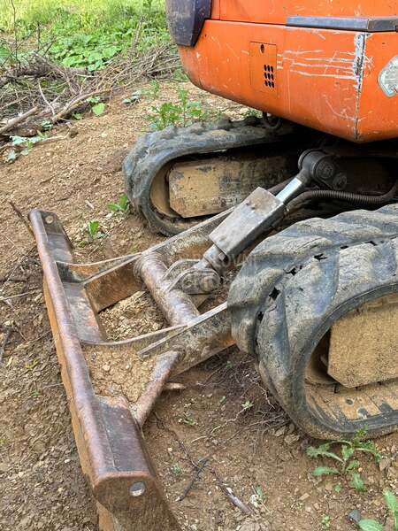 Hitachi EX40