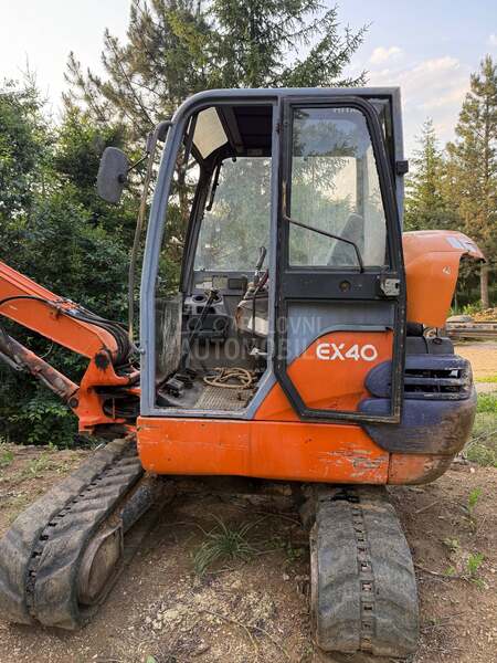 Hitachi EX40