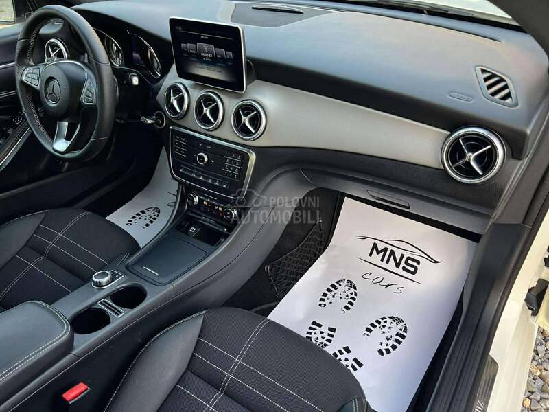 Mercedes Benz CLA 200 AMG/Aut7G/Pano/Led