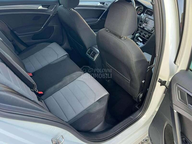 Volkswagen Golf 7 3xR line/DSG/Pan/ACC