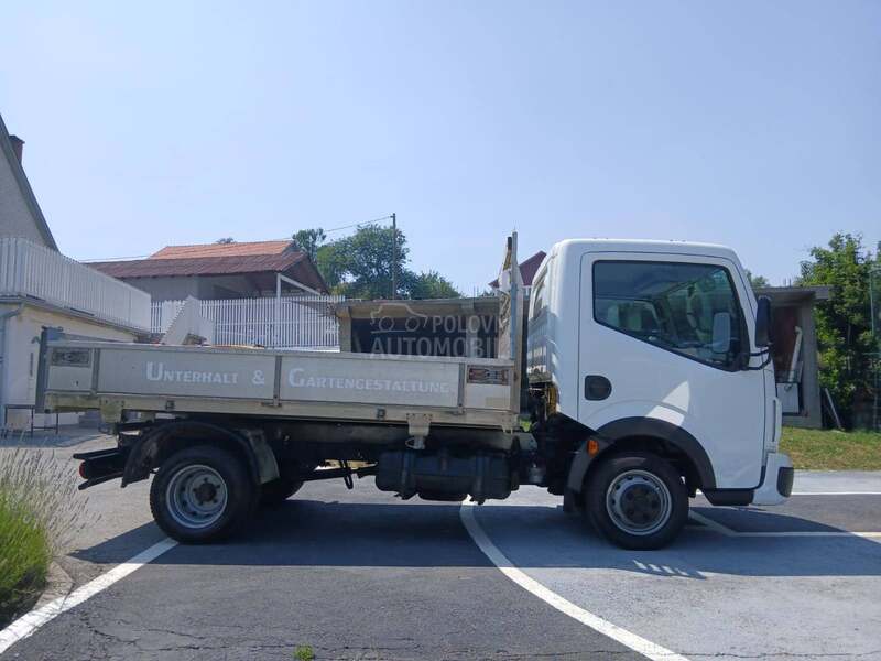 Renault Maxity 130
