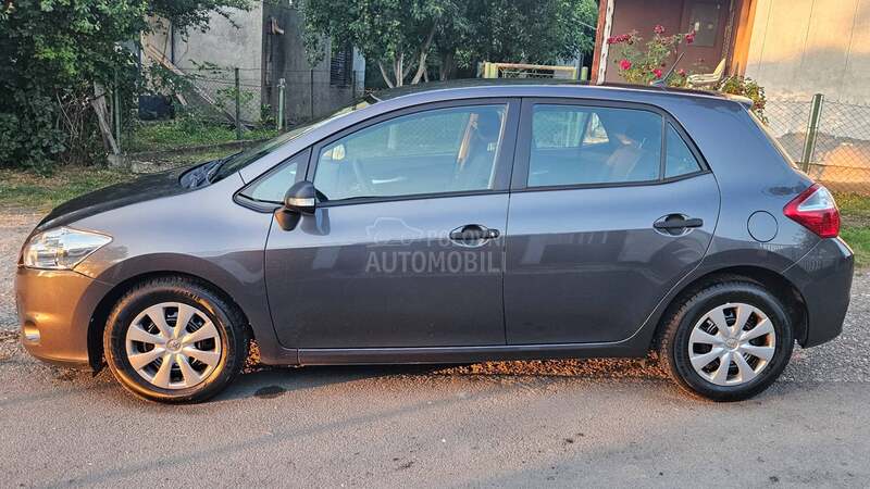 Toyota Auris 1.33 VVTI restyling