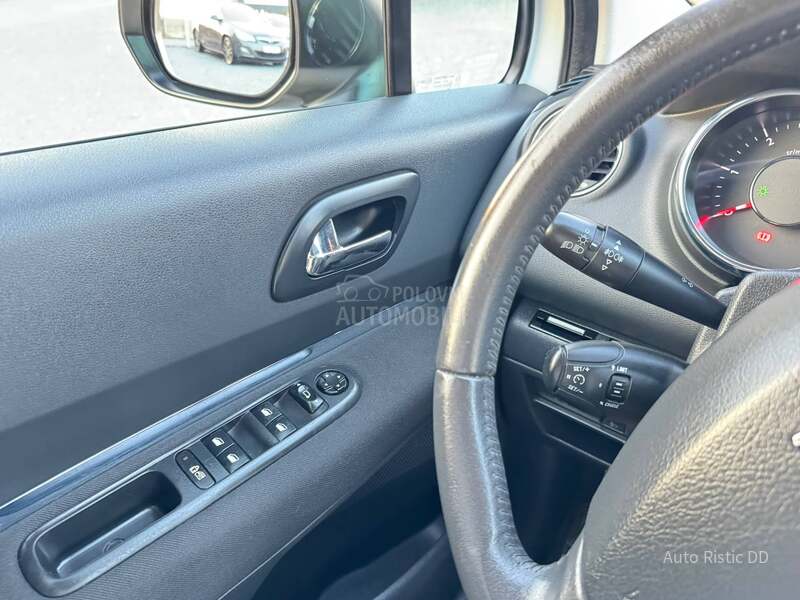 Peugeot 3008 1.6 HDI PERLA T O P