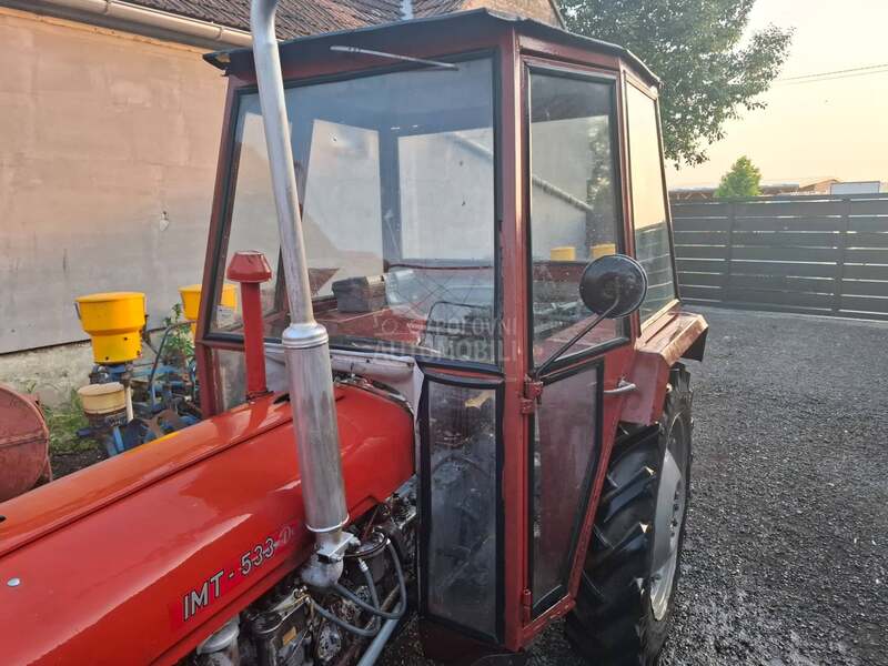 IMT 533/539 kabina