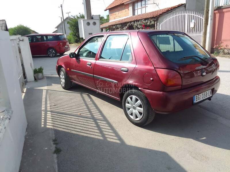 Ford Fiesta 1.3 b e n z