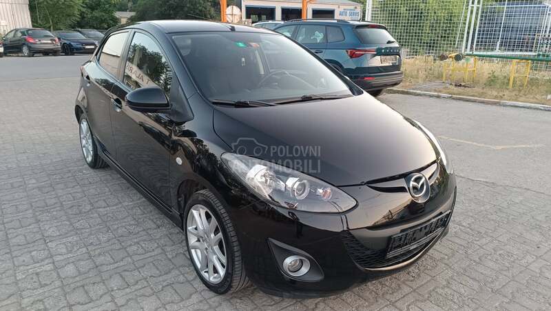 Mazda 2 