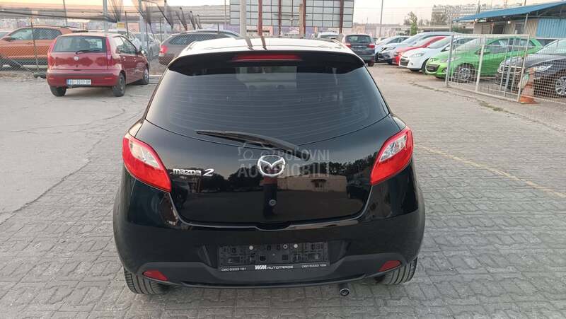 Mazda 2 