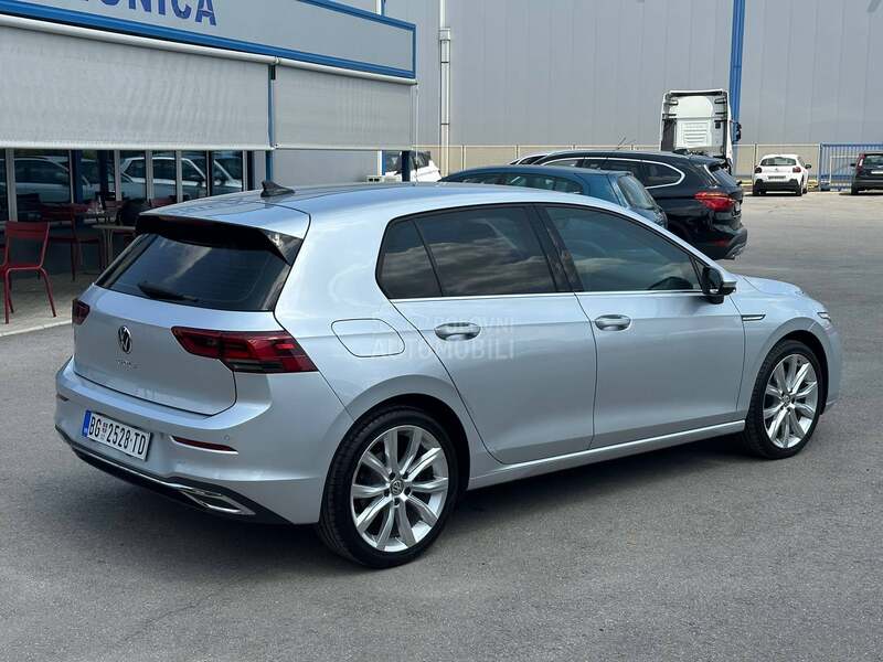 Volkswagen Golf 8 Style 2.0 190