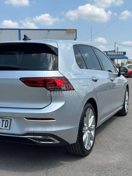 Volkswagen Golf 8 Style 2.0 190
