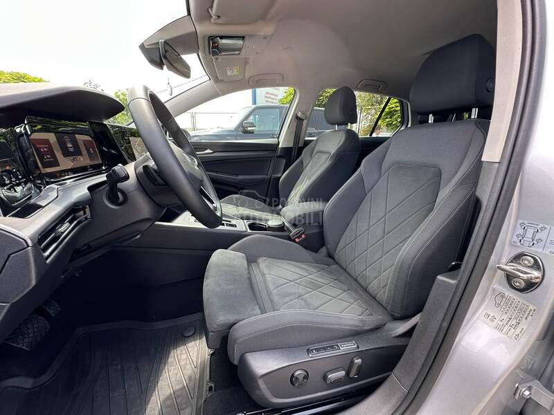 Volkswagen Golf 8 Style 2.0 190