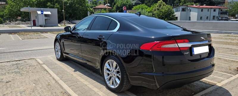 Jaguar XF 2,2d