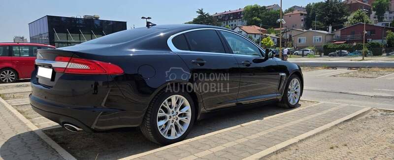 Jaguar XF 2,2d