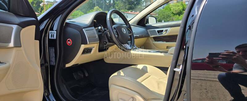 Jaguar XF 2,2d