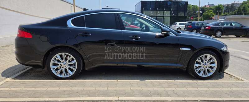 Jaguar XF 2,2d