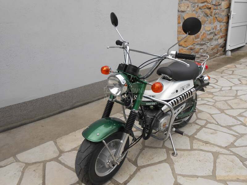Suzuki RV50