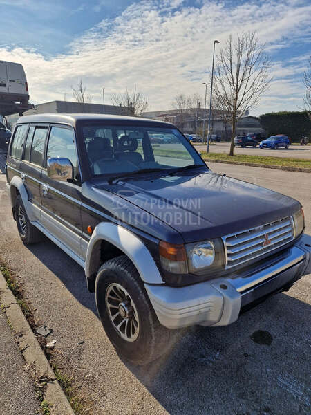 Mitsubishi Pajero 