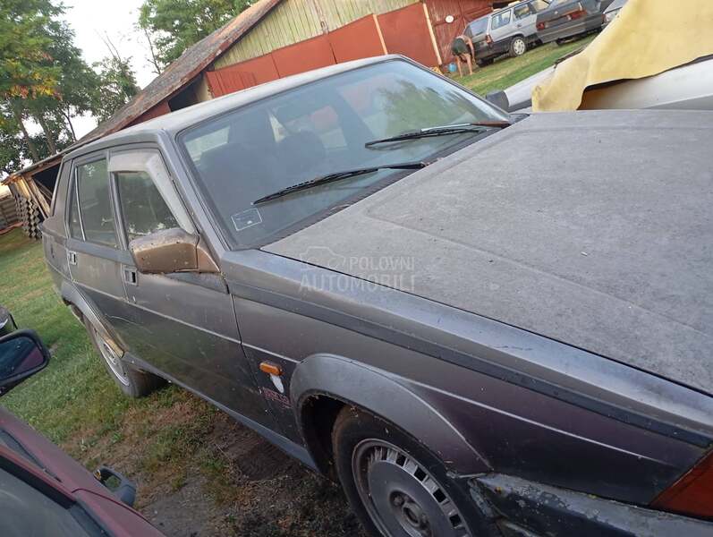 Alfa Romeo 75 2.0 T.S