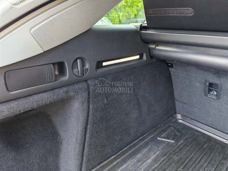 Audi A4 G-Tron