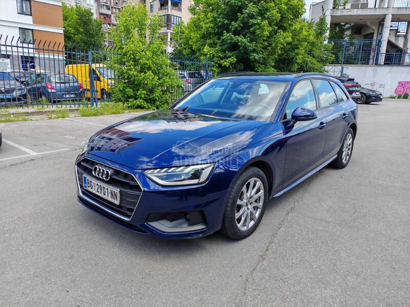 Audi A4 G-Tron