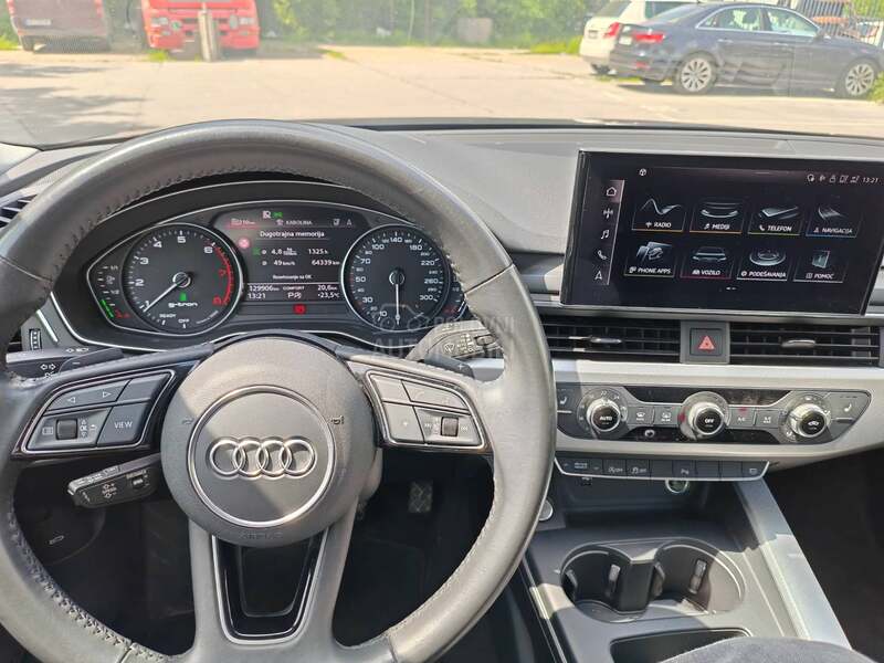 Audi A4 G-Tron