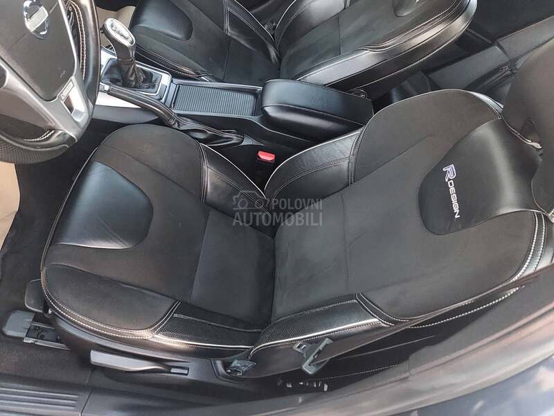 Volvo V40 1.6 D2 Rdesign