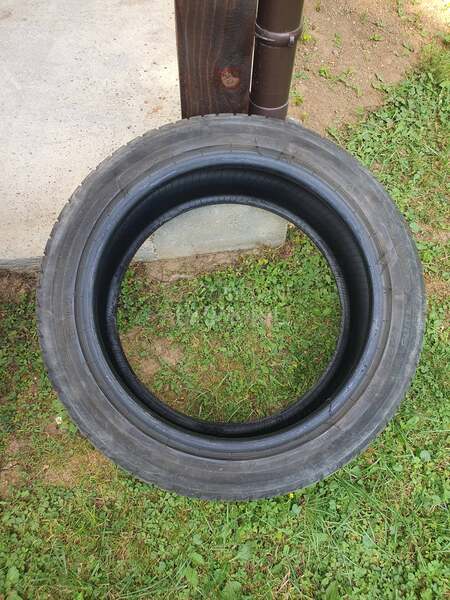 Bridgestone 235/45 R18 Letnja