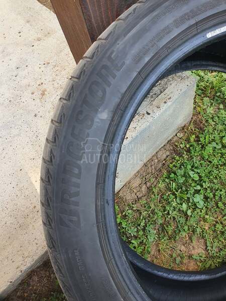 Bridgestone 235/45 R18 Letnja