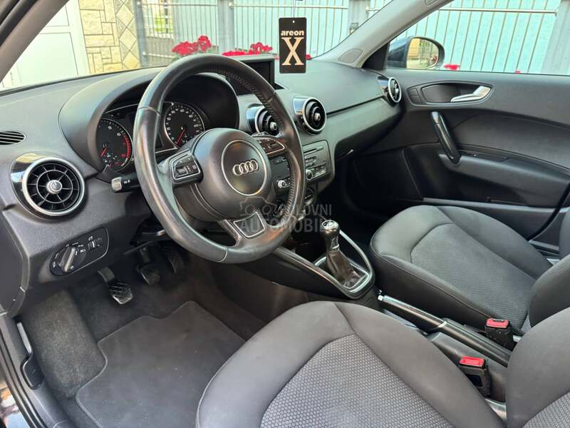 Audi A1 1.2 TFSI S-LINE CH