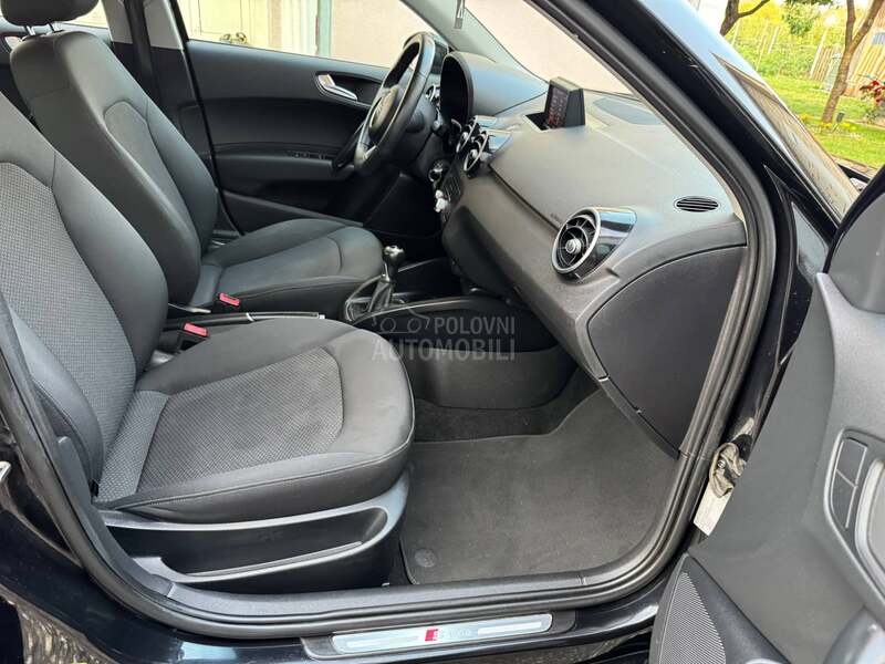 Audi A1 1.2 TFSI S-LINE CH