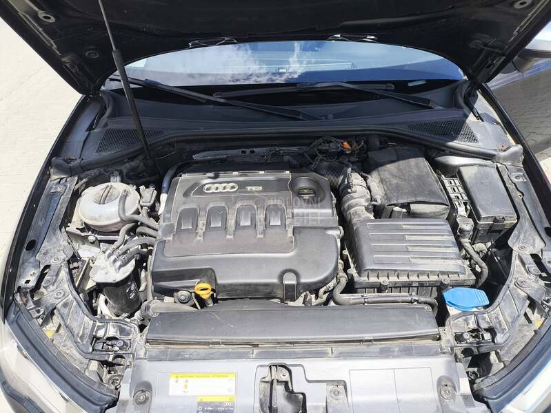 Audi A3 150hp S-Tronic Sline