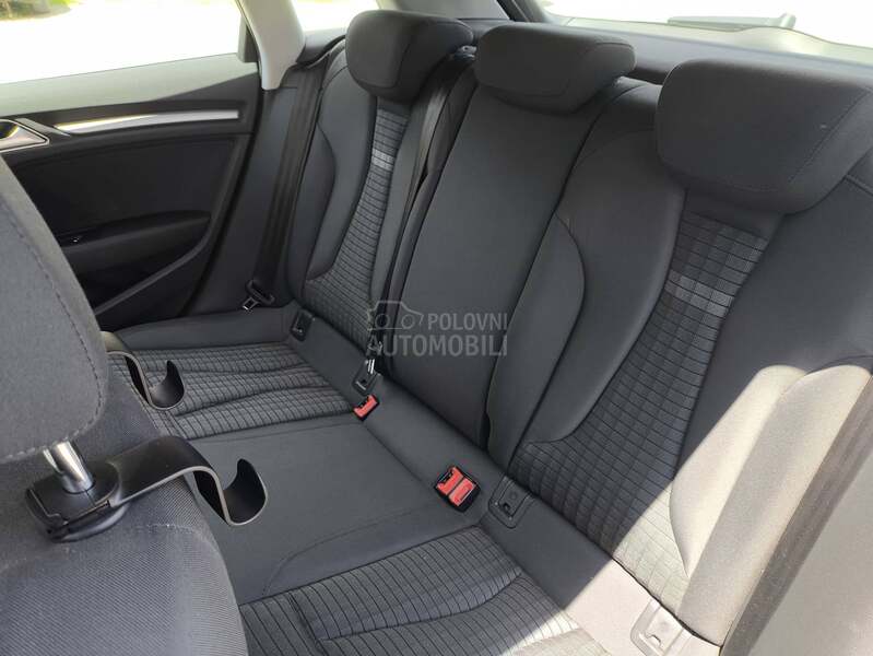 Audi A3 150hp S-Tronic Sline